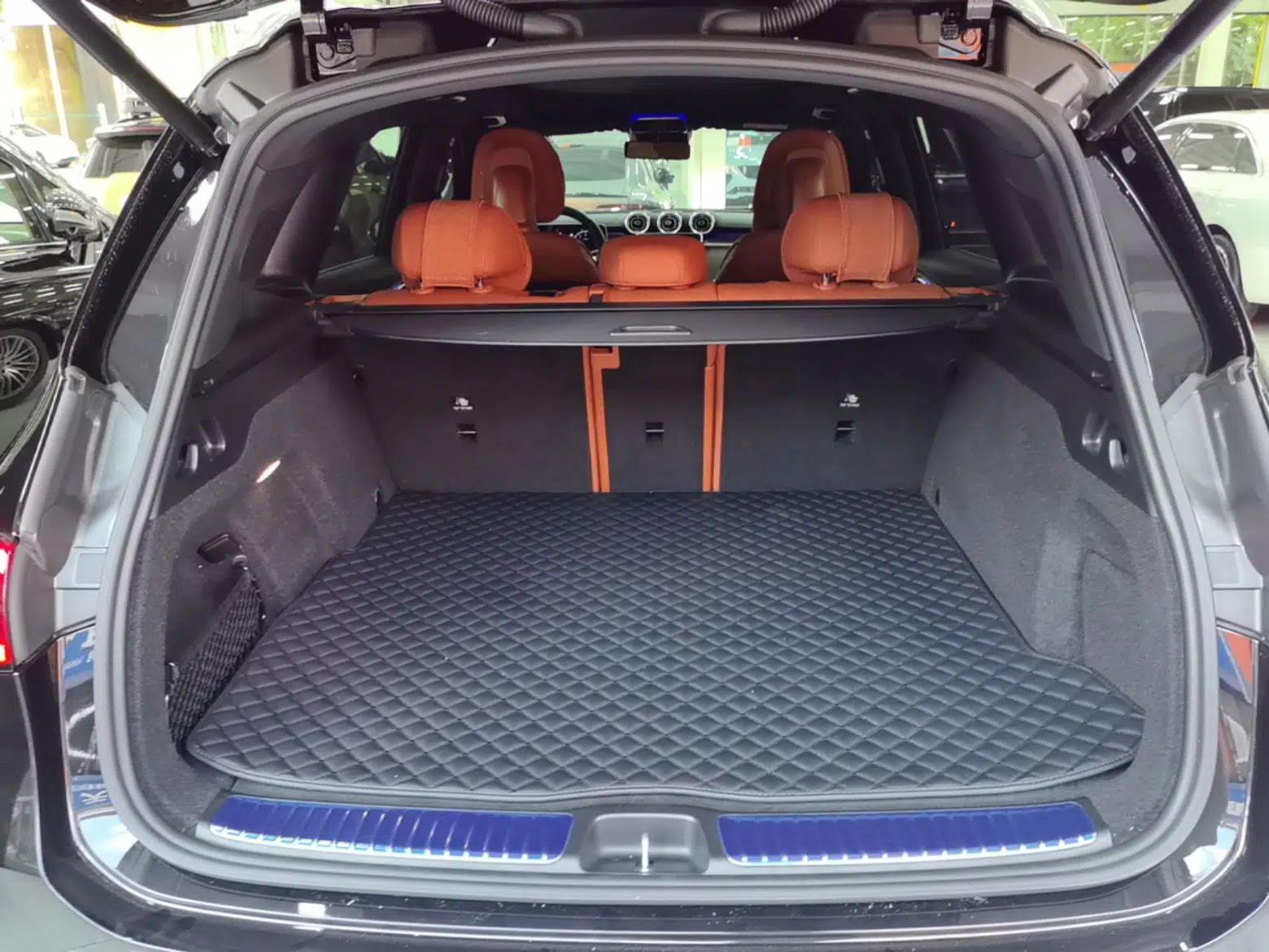 Mercedes-Benz GLC 2025 GLC 300 L 4MATIC Dynamic Model 5 Seats — миниатюра 27