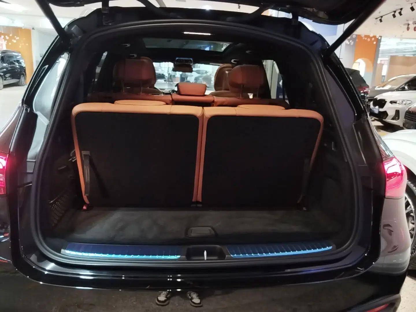 Mercedes-Benz GLC 2023 Refreshed GLC 300 L 4MATIC Luxury Version 7 Seats — миниатюра 22