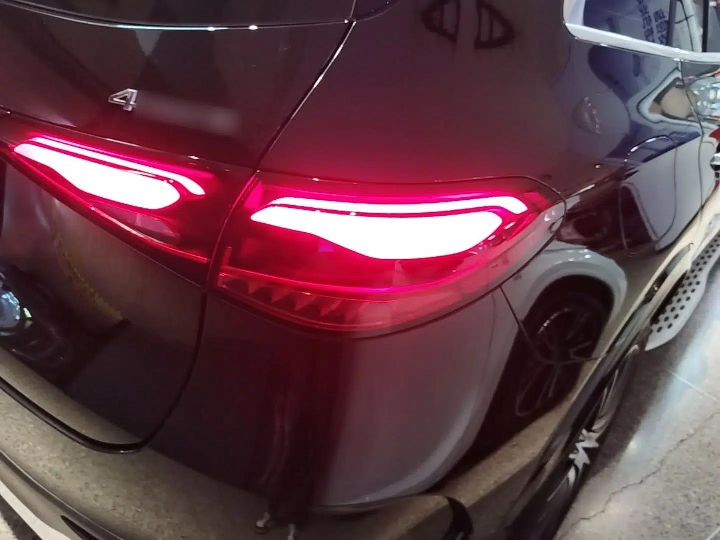 Mercedes-Benz GLC 2023 Refreshed GLC 300 L 4MATIC Luxury Version 7 Seats — миниатюра 9