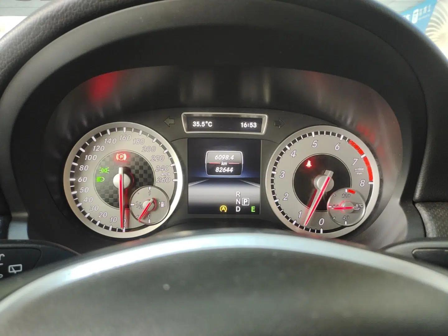 Mercedes-Benz A-Class 2015 A 200 Fashion Model — миниатюра 14