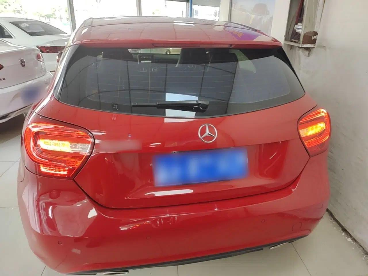 Mercedes-Benz A-Class 2015 A 200 Fashion Model — миниатюра 5