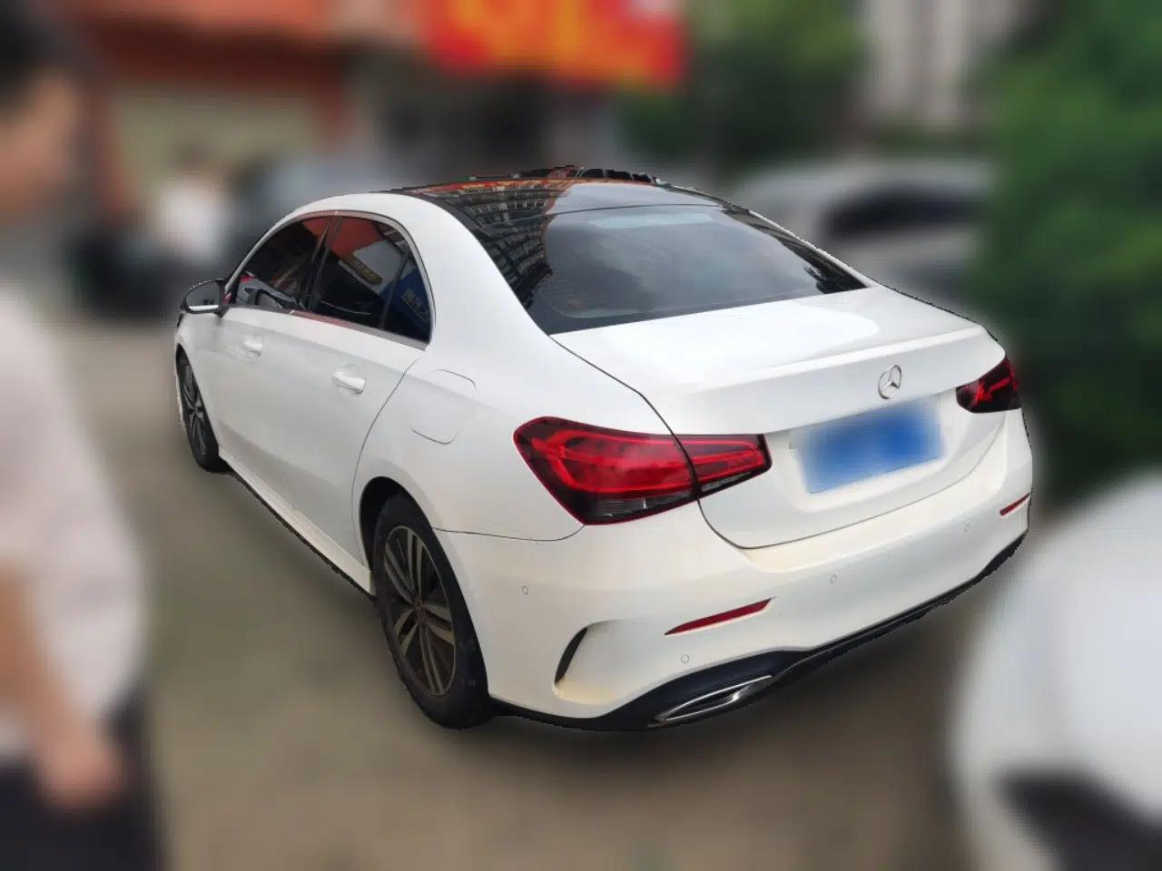 Mercedes-Benz A-Class 2019 Restyled A 180 L Sport Sedan — миниатюра 4