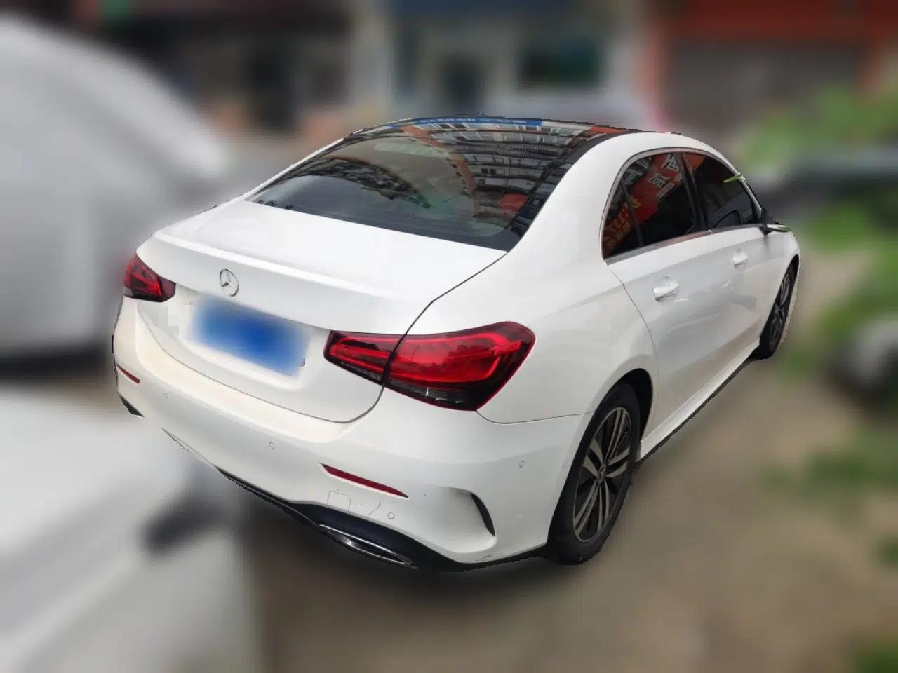 Mercedes-Benz A-Class 2019 Restyled A 180 L Sport Sedan — миниатюра 6