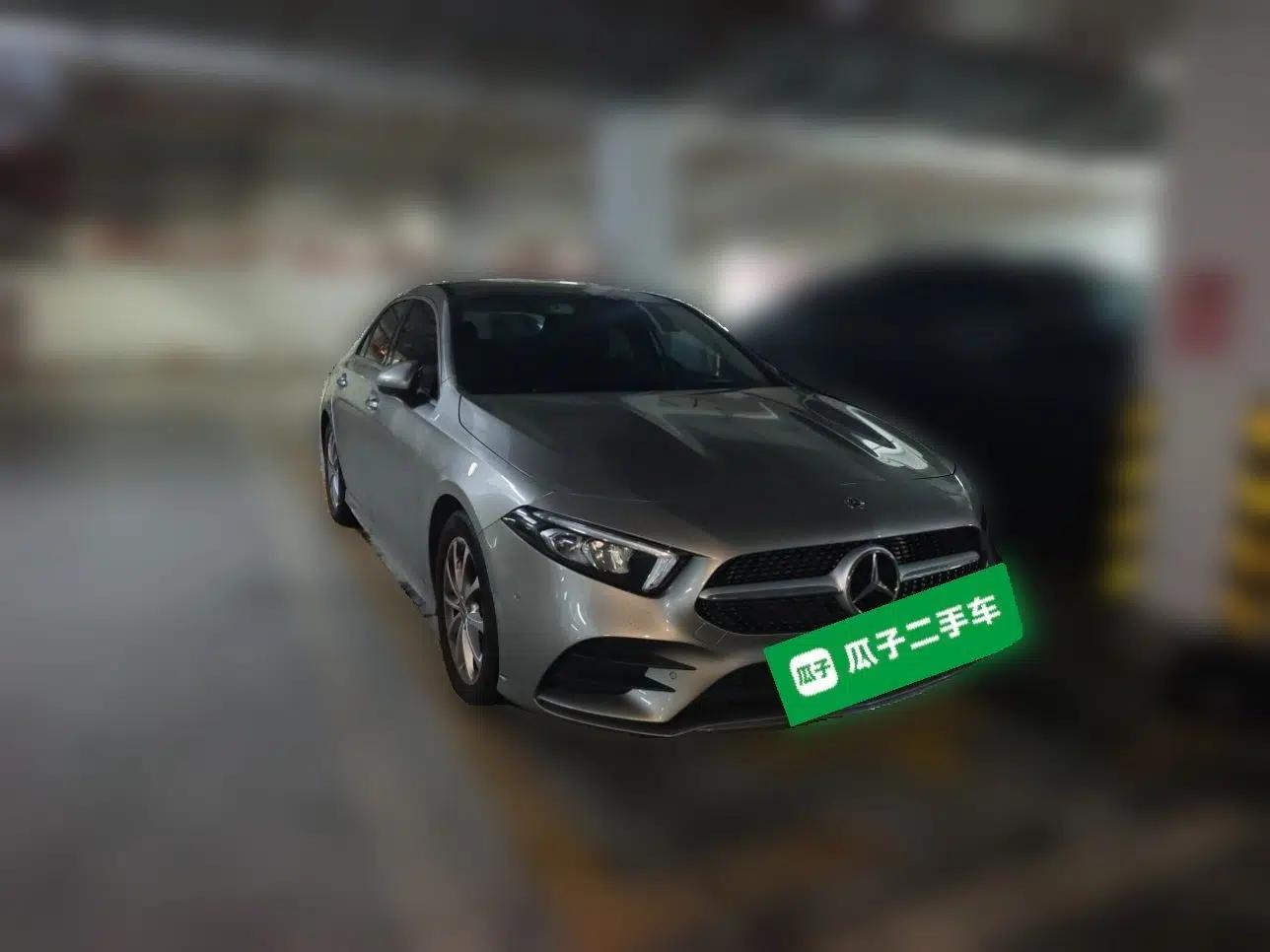 Mercedes-Benz A-Class 2020 Restyled A 200 L Sport Sedan Fashion Version — миниатюра 3