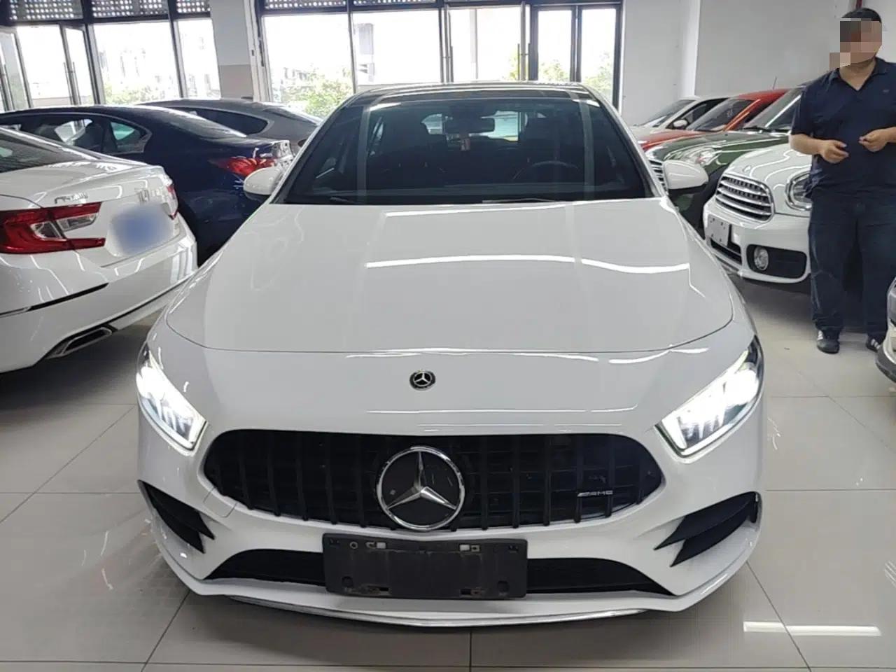 Mercedes-Benz A-Class 2019 A 200 Fashion Model — миниатюра 2