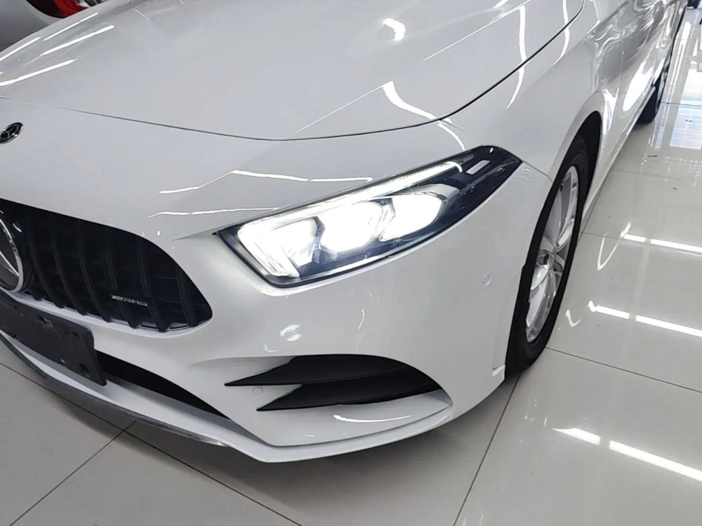 Mercedes-Benz A-Class 2019 A 200 Fashion Model — миниатюра 8