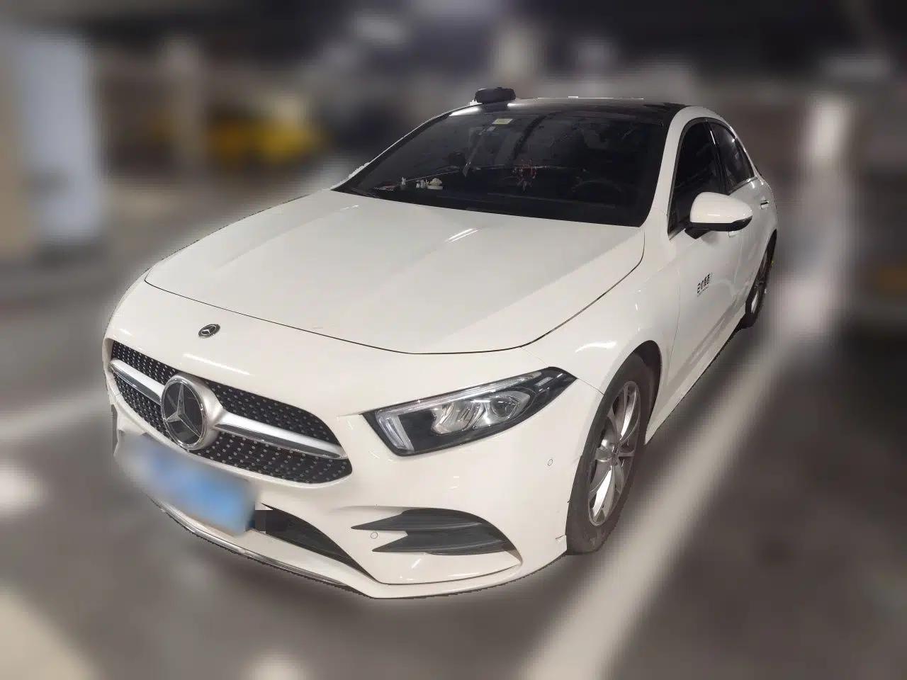 Mercedes-Benz A-Class 2021 A 200 L Sport Sedan Dynamic Model — миниатюра 1