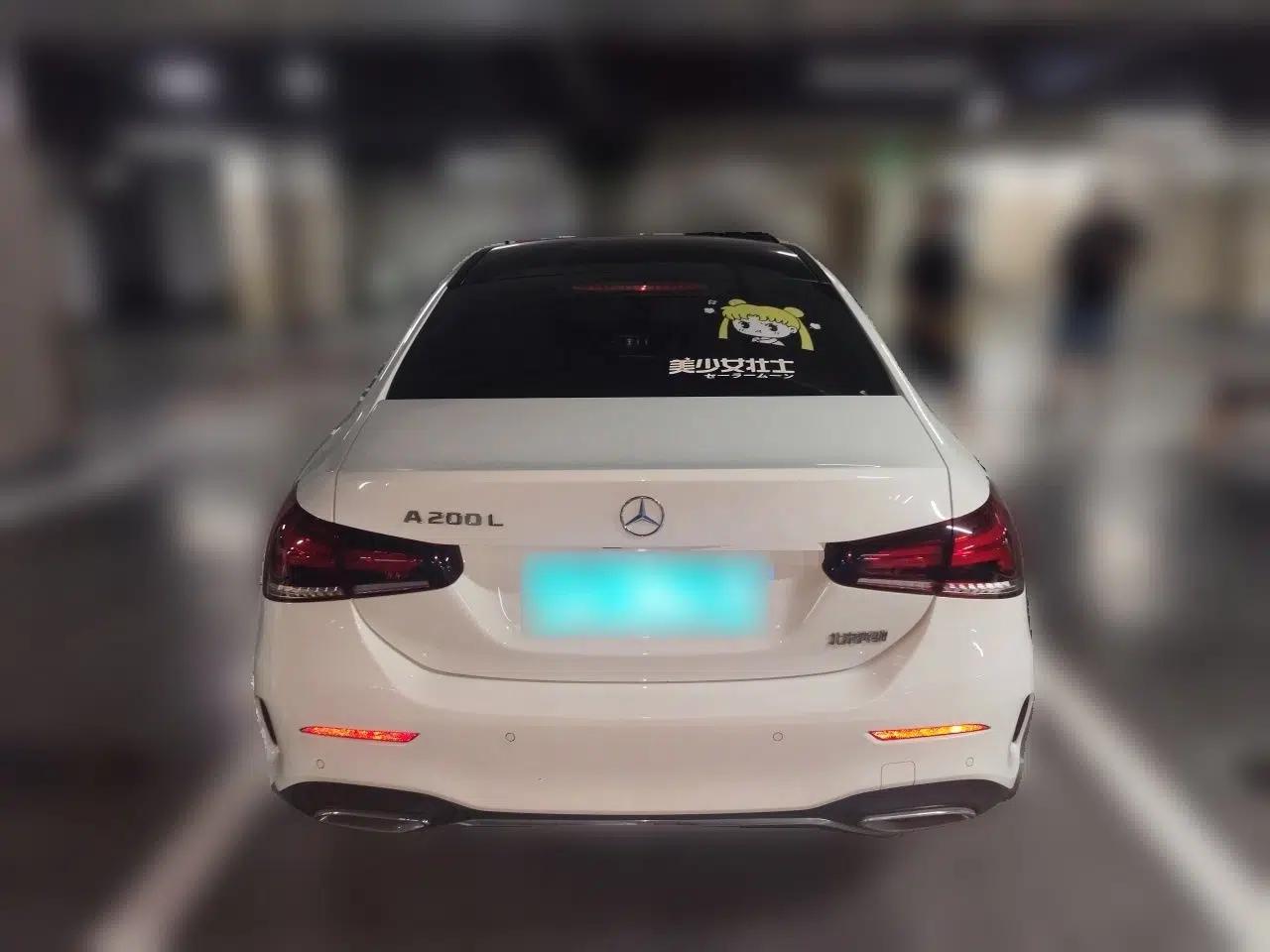 Mercedes-Benz A-Class 2021 A 200 L Sport Sedan Dynamic Model — миниатюра 5