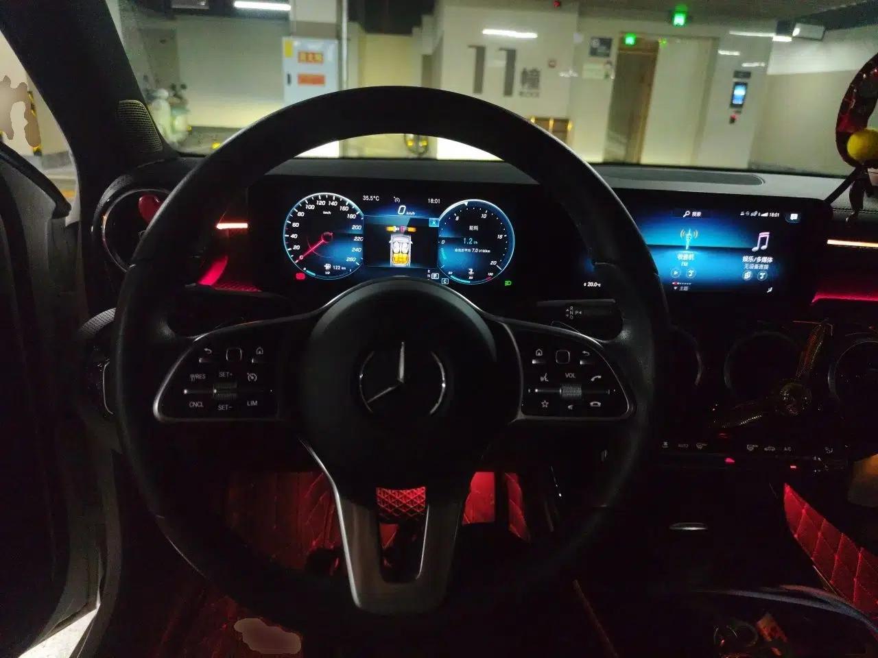 Mercedes-Benz A-Class 2021 A 200 L Sport Sedan Dynamic Model — миниатюра 10