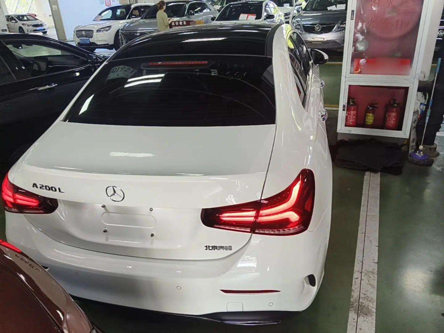 Mercedes-Benz A-Class 2020 A 200 L Sport Sedan — миниатюра 5