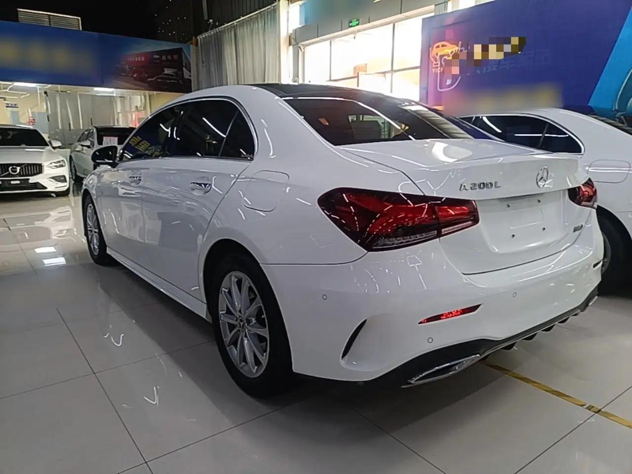 Mercedes-Benz A-Class 2020 Restyled A 200 L Sport Sedan Fashion Version — миниатюра 4