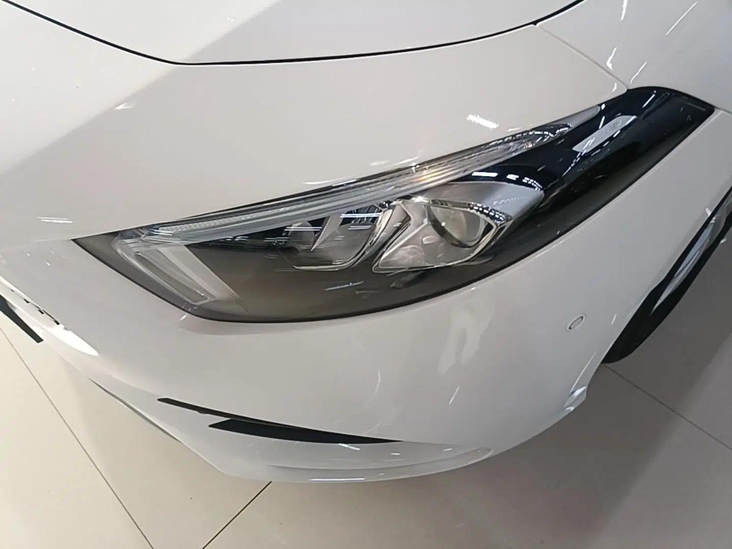 Mercedes-Benz A-Class 2020 Restyled A 200 L Sport Sedan Fashion Version — миниатюра 8