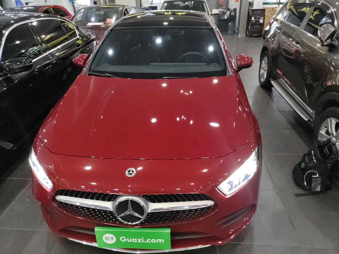 Mercedes-Benz A-Class 2022 Restyled A 200 L Sport Sedan Dynamic Version — миниатюра 2
