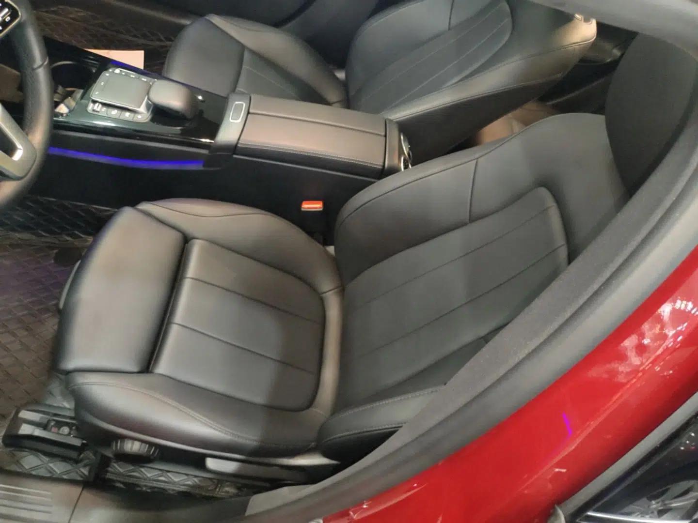 Mercedes-Benz A-Class 2022 Restyled A 200 L Sport Sedan Dynamic Version — миниатюра 17