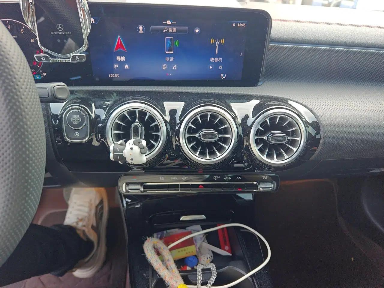 Mercedes-Benz A-Class 2023 A 200 L Fashion Model — миниатюра 13