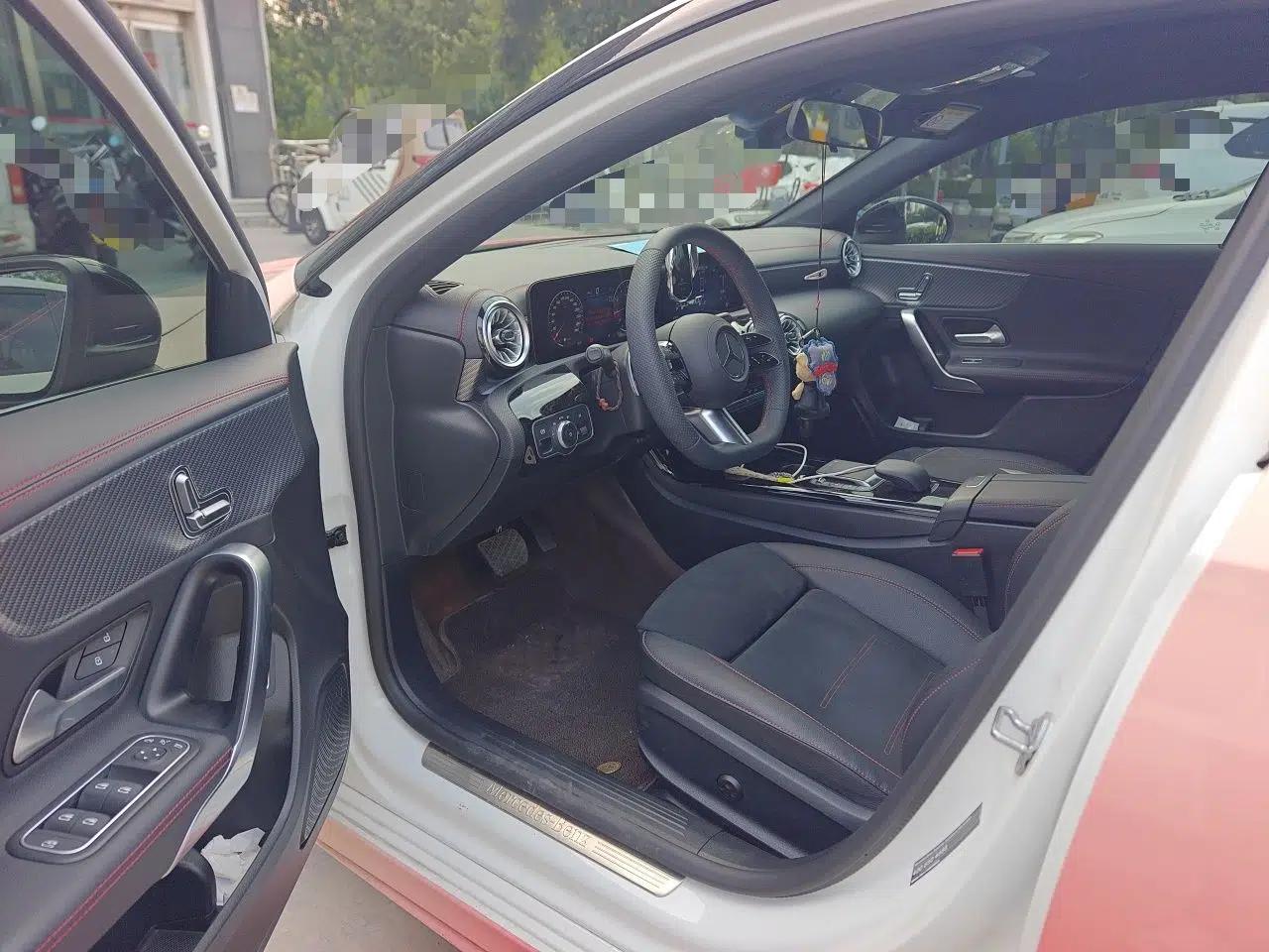 Mercedes-Benz A-Class 2023 A 200 L Fashion Model — миниатюра 16