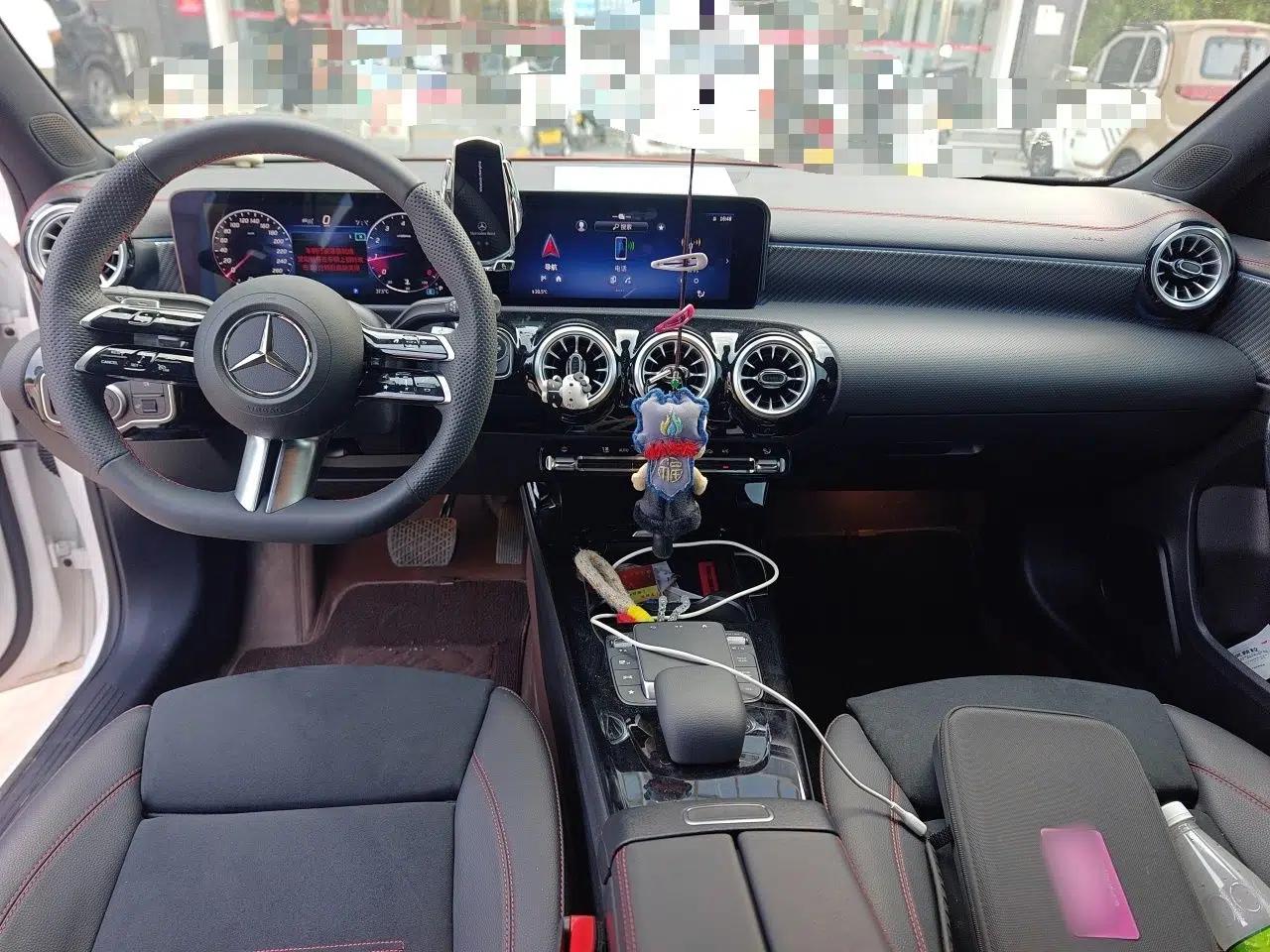 Mercedes-Benz A-Class 2023 A 200 L Fashion Model — миниатюра 9