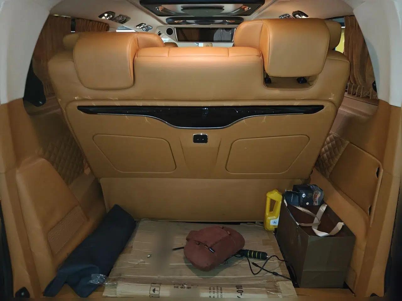 Mercedes-Benz Vito 2021 2.0T Business Version 7 Seats — миниатюра 19