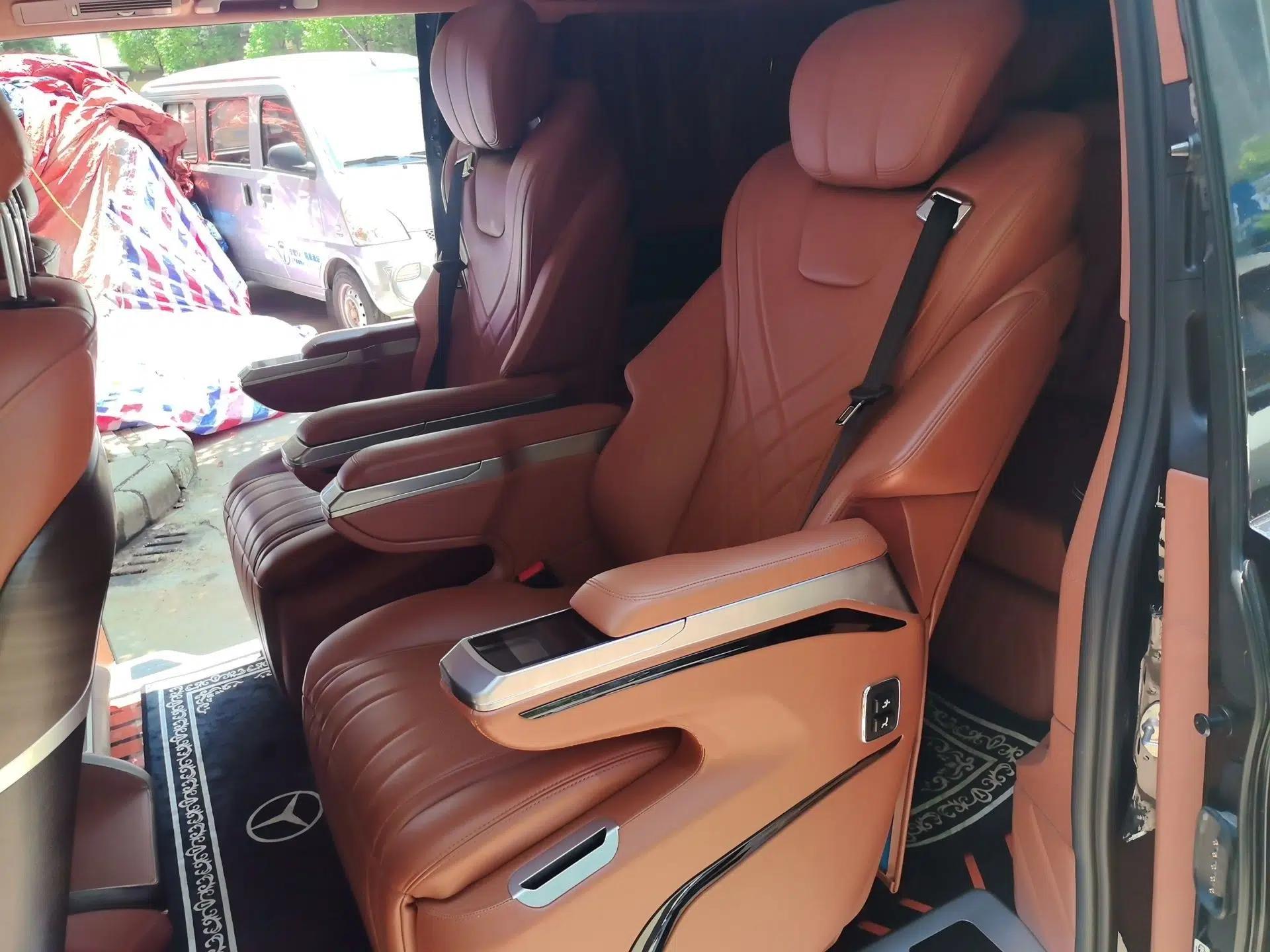 Mercedes-Benz Vito 2021 2.0T Business Version 7 Seats — миниатюра 17