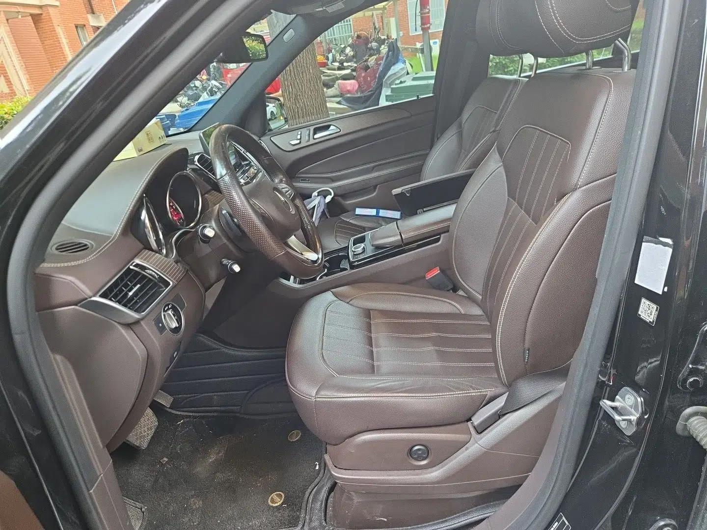 Mercedes-Benz GLE 2018 GLE 320 4MATIC Luxury Collection Edition — миниатюра 15