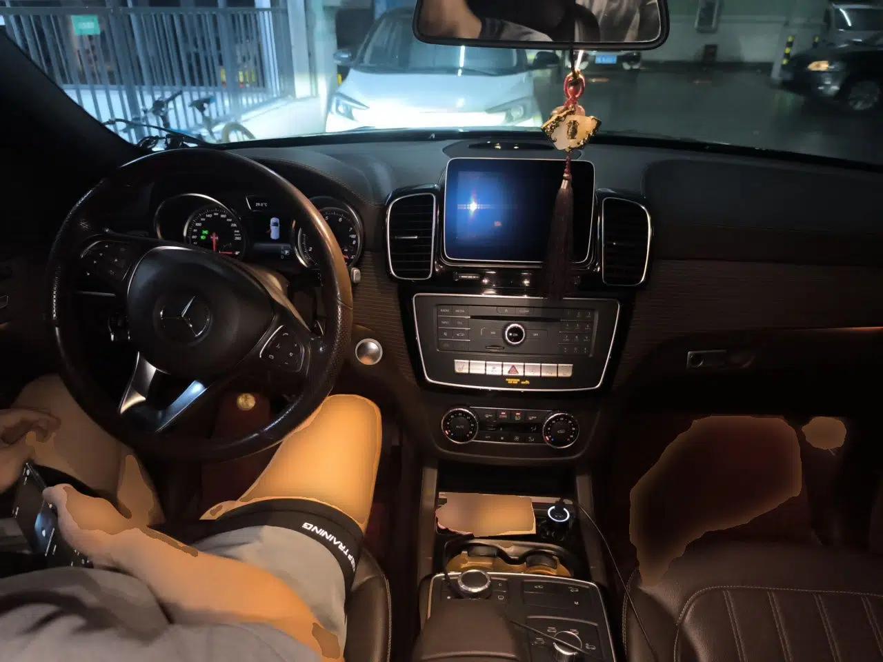 Mercedes-Benz GLE 2018 GLE 400 4MATIC Exclusive Edition — миниатюра 9