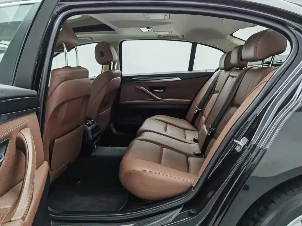 2014 BMW 5 Series 520Li Elegant Edition — миниатюра 15