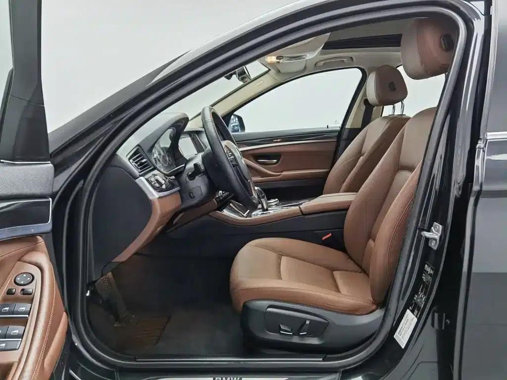 2014 BMW 5 Series 520Li Elegant Edition — миниатюра 10