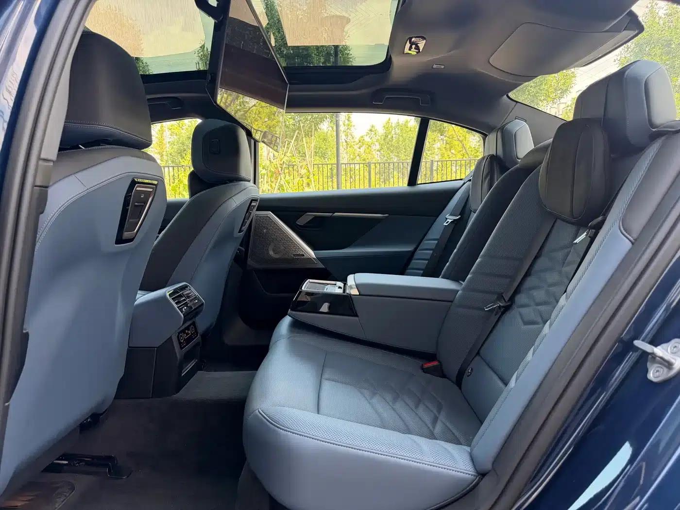 BMW 5 Series 2024 530Li Luxury Package — миниатюра 17