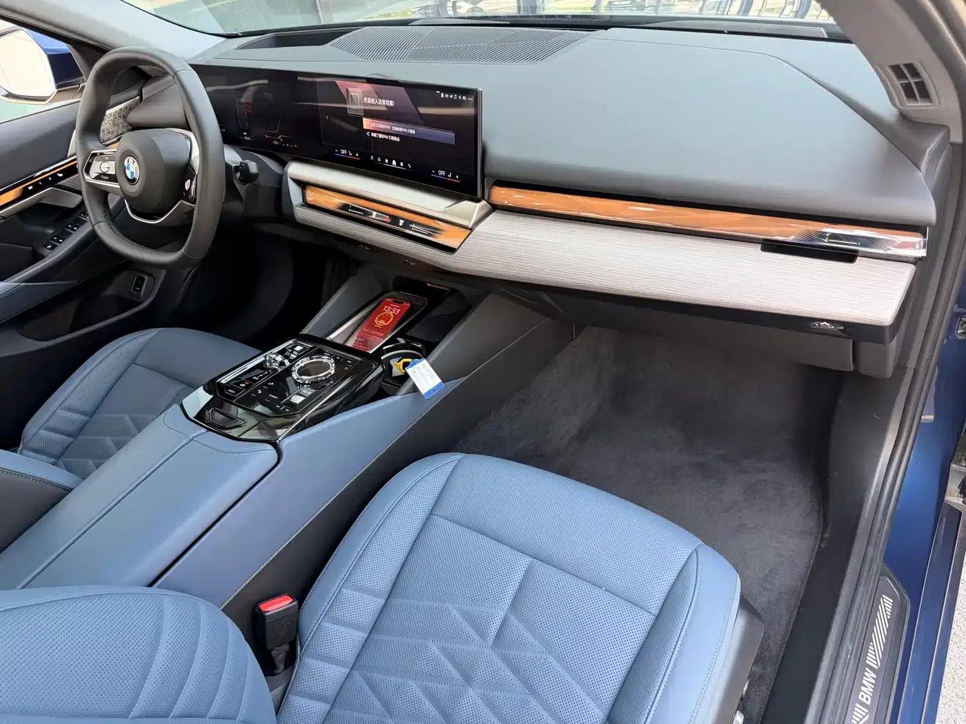 BMW 5 Series 2024 530Li Luxury Package — миниатюра 25