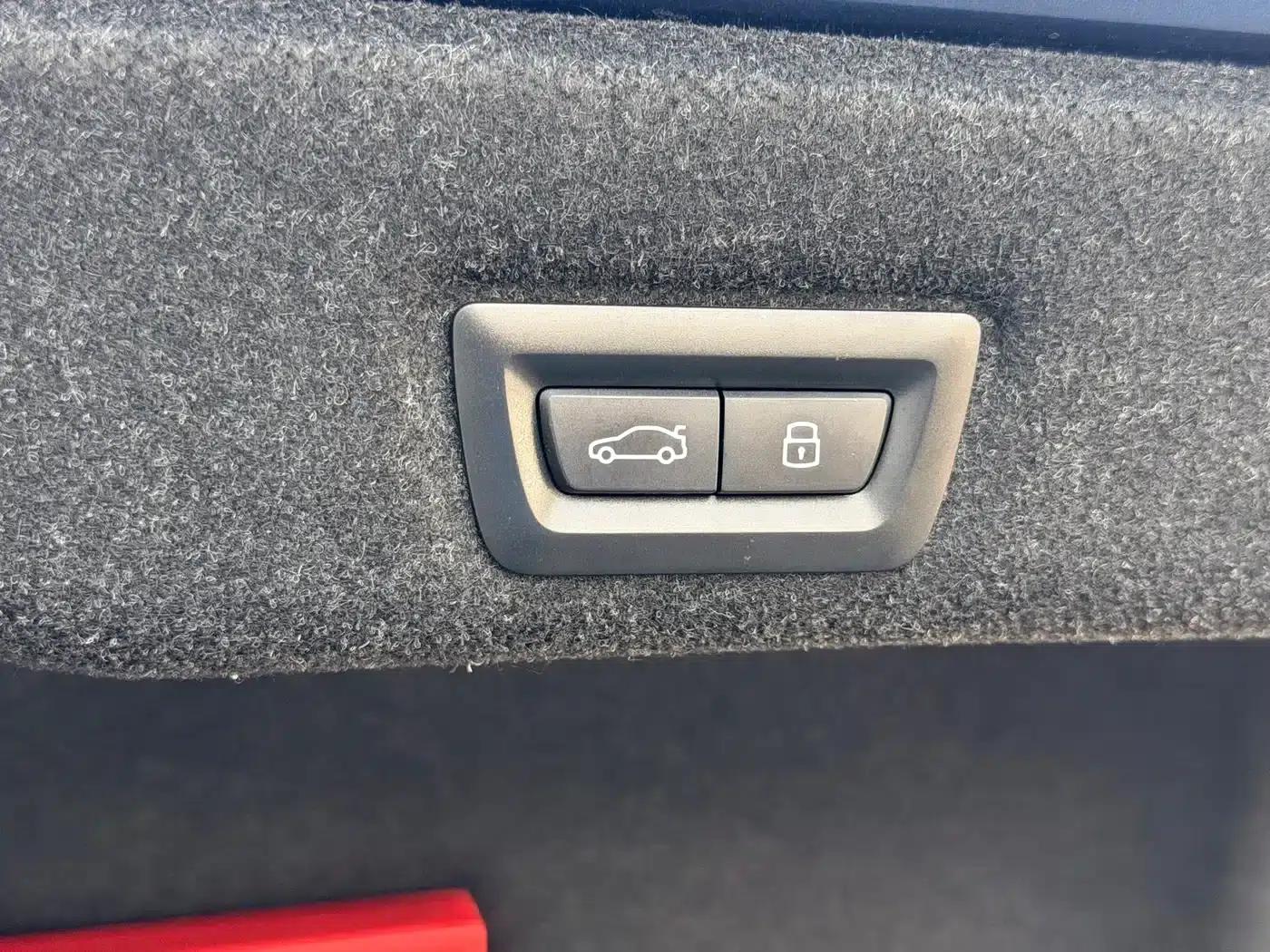 BMW 5 Series 2024 530Li Luxury Package — миниатюра 29