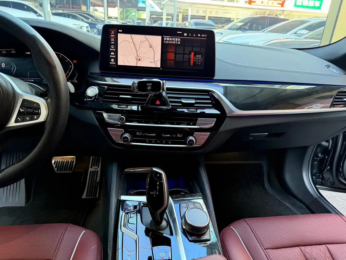 BMW 5 Series 2022 Facelift II 525Li M Sport Package — миниатюра 14