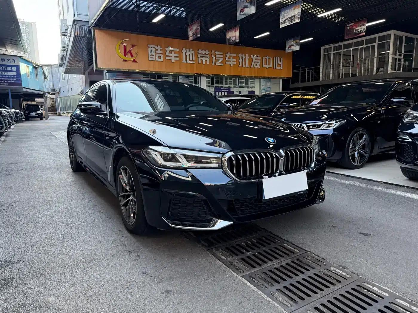 BMW 5 Series 2022 Facelift II 525Li M Sport Package — миниатюра 3