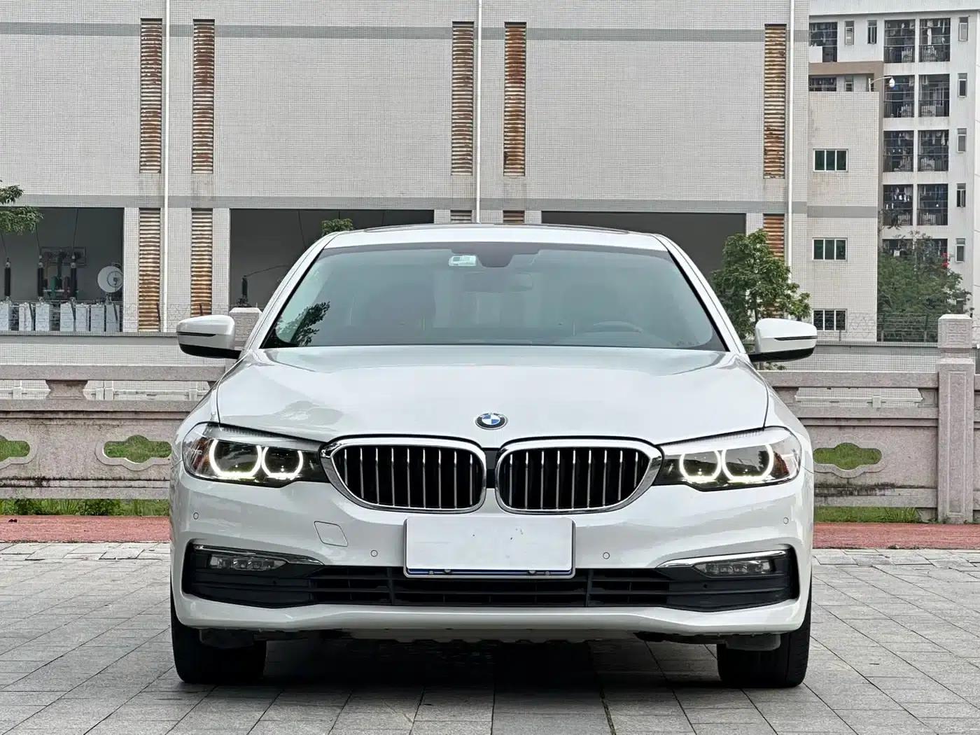 BMW 5 Series 2018 528Li Launch Special Edition — миниатюра 2
