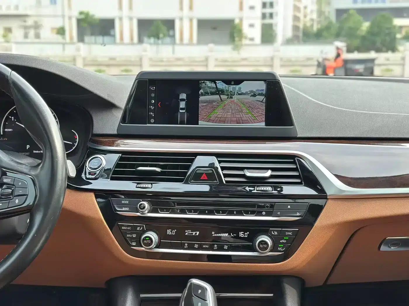 BMW 5 Series 2018 528Li Launch Special Edition — миниатюра 14