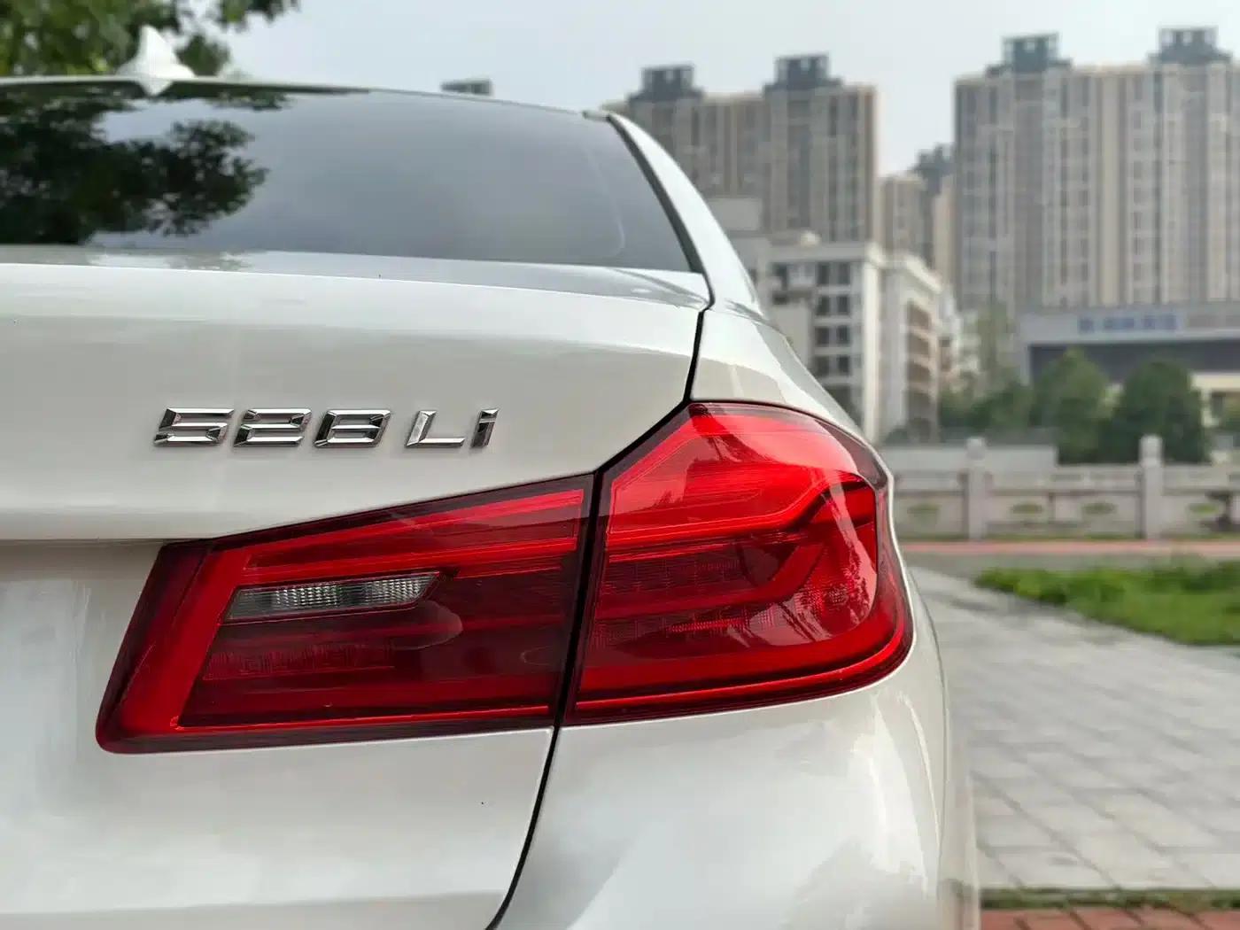 BMW 5 Series 2018 528Li Launch Special Edition — миниатюра 15
