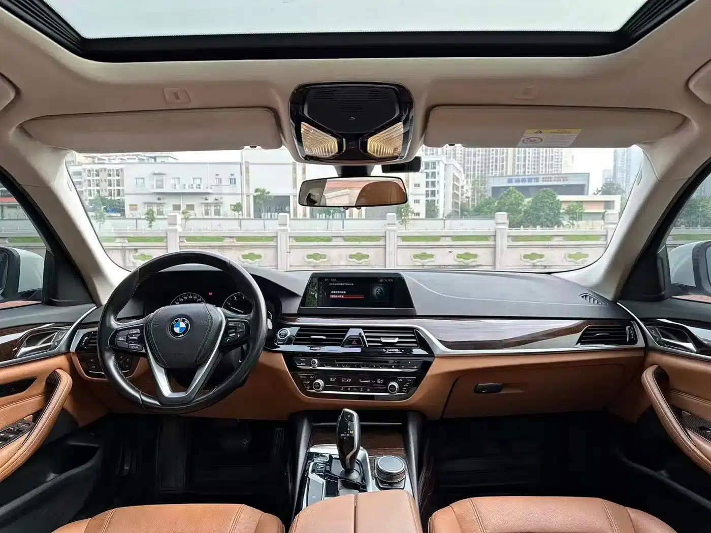 BMW 5 Series 2018 528Li Launch Special Edition — миниатюра 9