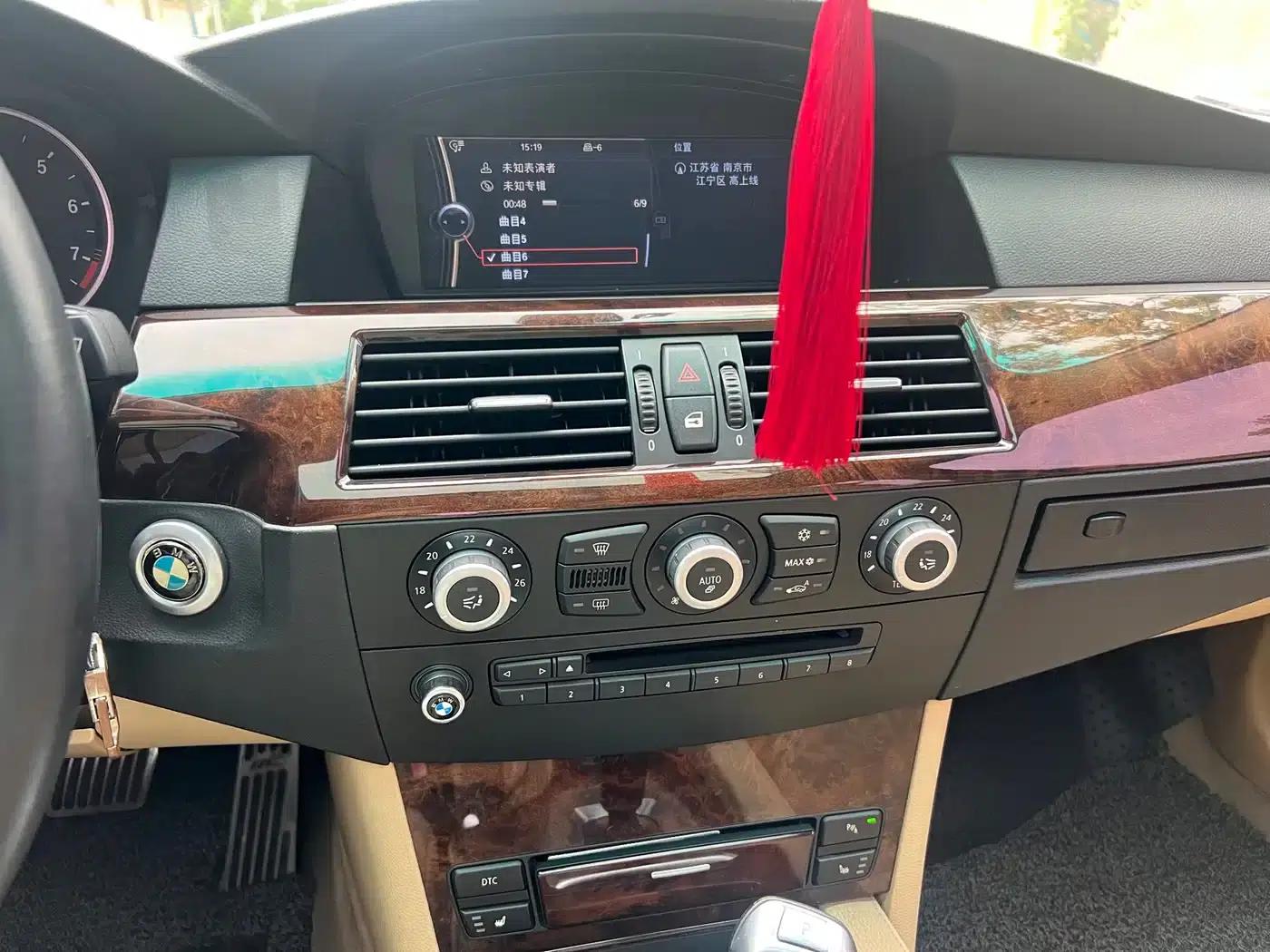 BMW 5 Series 2009 530Li Luxury — миниатюра 11