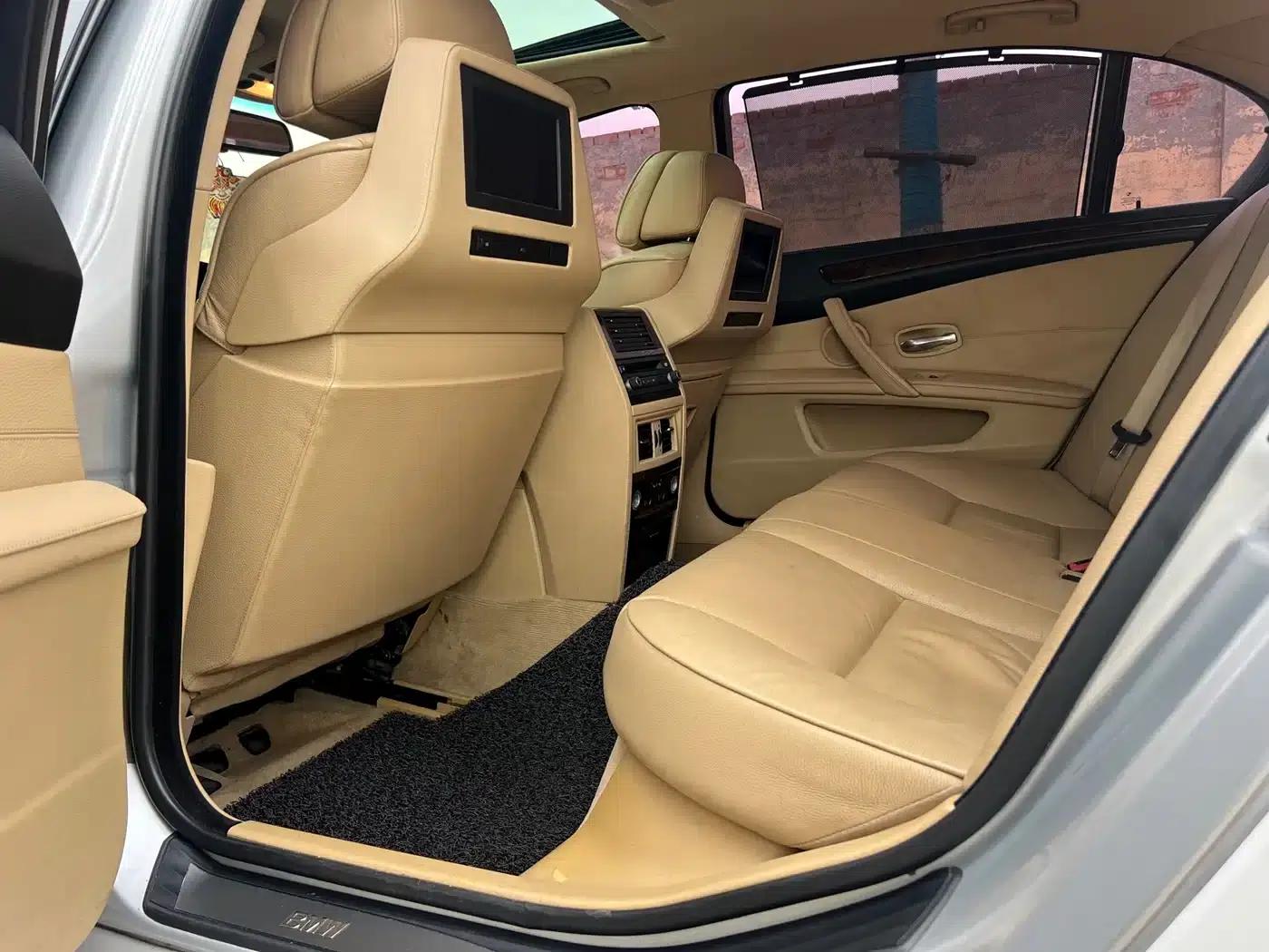 BMW 5 Series 2009 530Li Luxury — миниатюра 15