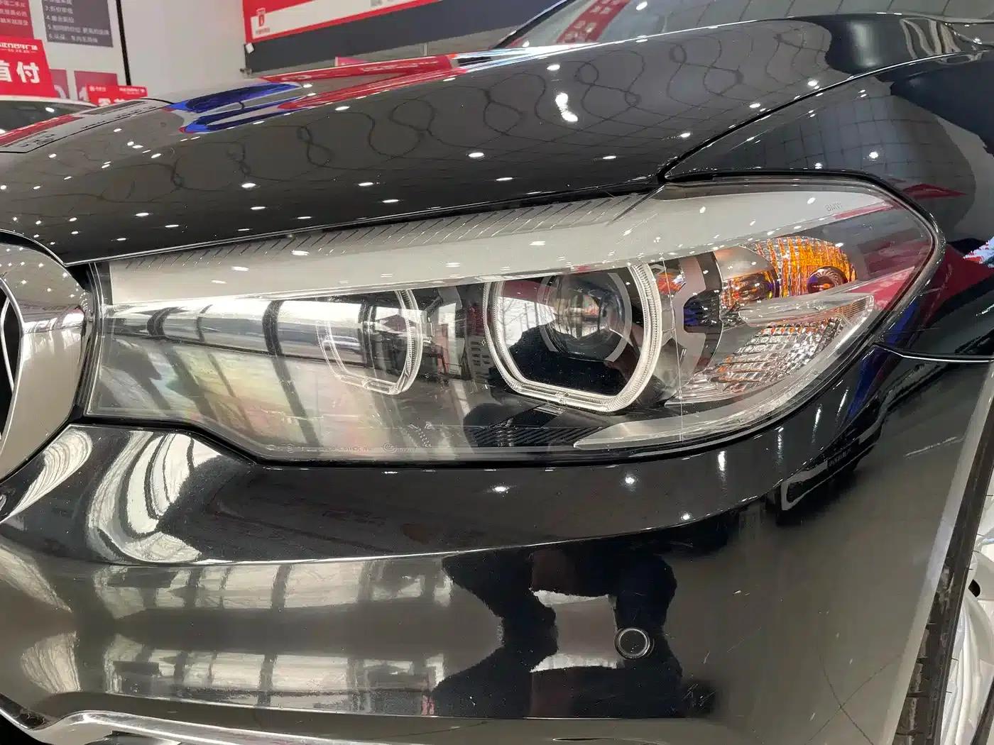 2019 BMW 5 Series 530Li xDrive Luxury Package — миниатюра 11