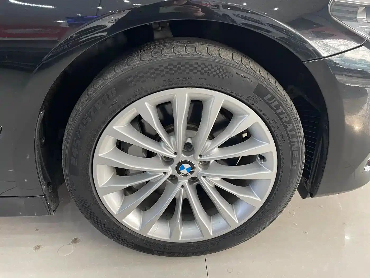 2019 BMW 5 Series 530Li xDrive Luxury Package — миниатюра 16