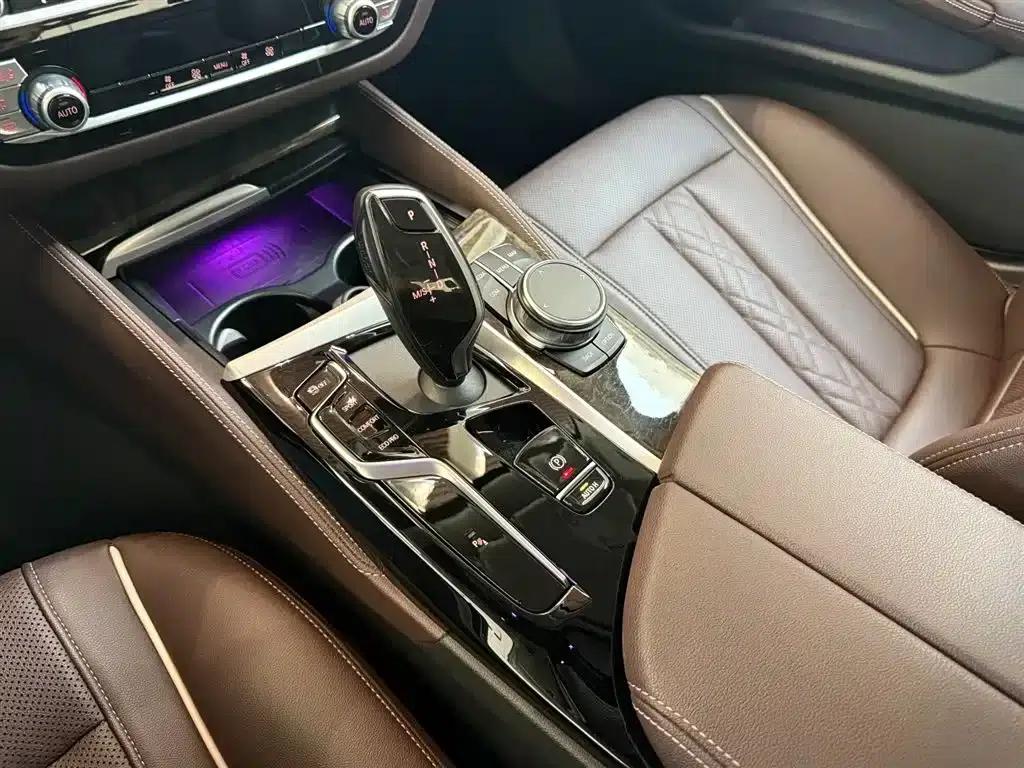 BMW 5 Series 2022 Facelift 2 525Li Luxury Package — миниатюра 2