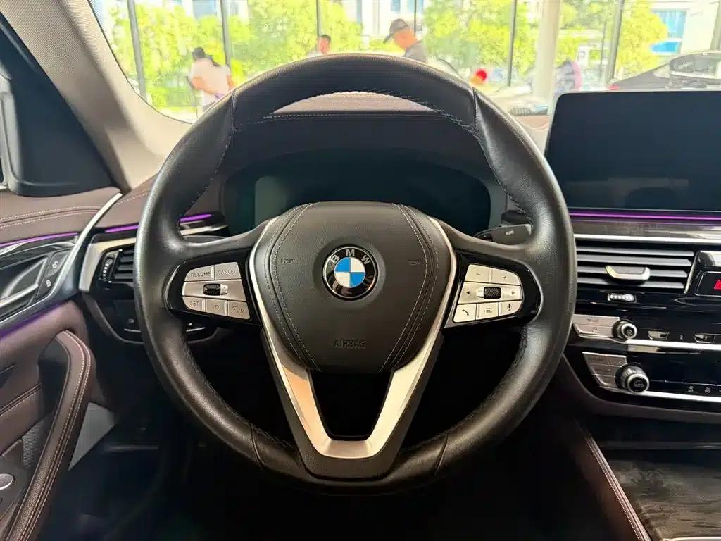 2022 BMW 5 Series Facelift 525Li Luxury Package — миниатюра 3