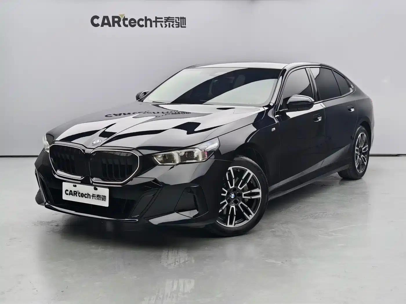 2025 BMW 5 Series 530Li Leading Edition M Sport Package — миниатюра 1