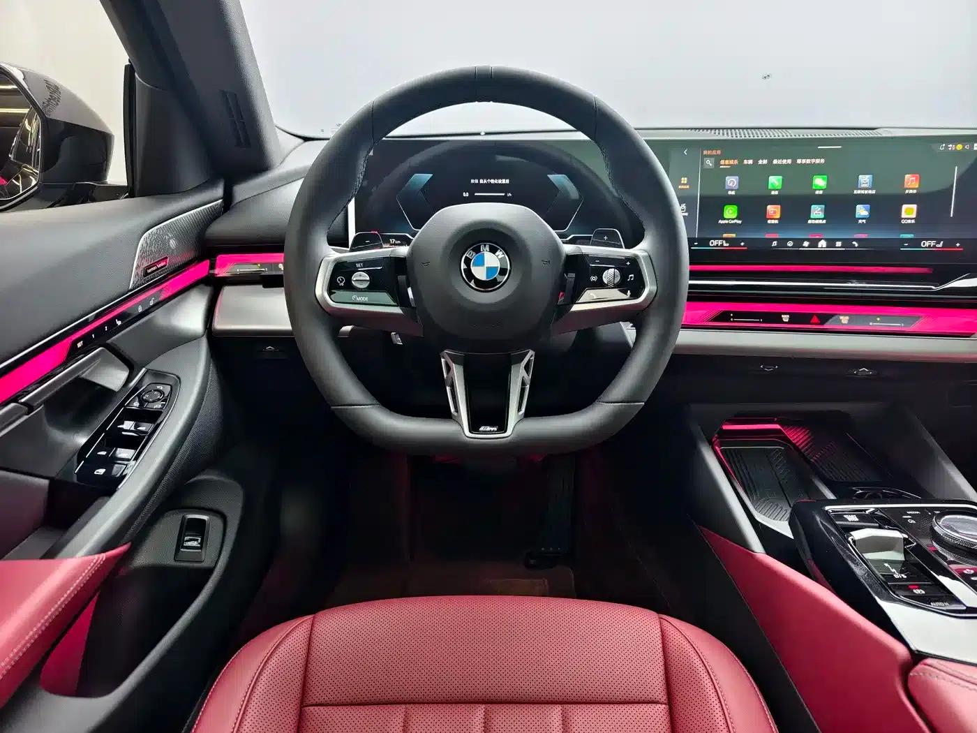 2025 BMW 5 Series 530Li Leading Edition M Sport Package — миниатюра 11