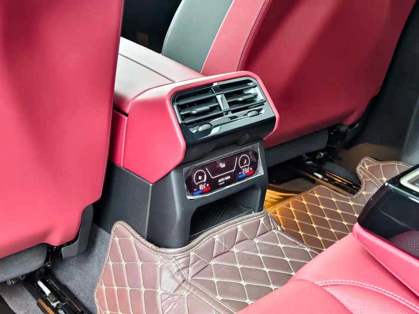 2024 BMW 5 Series 530Li Luxury M Sport Package — миниатюра 20
