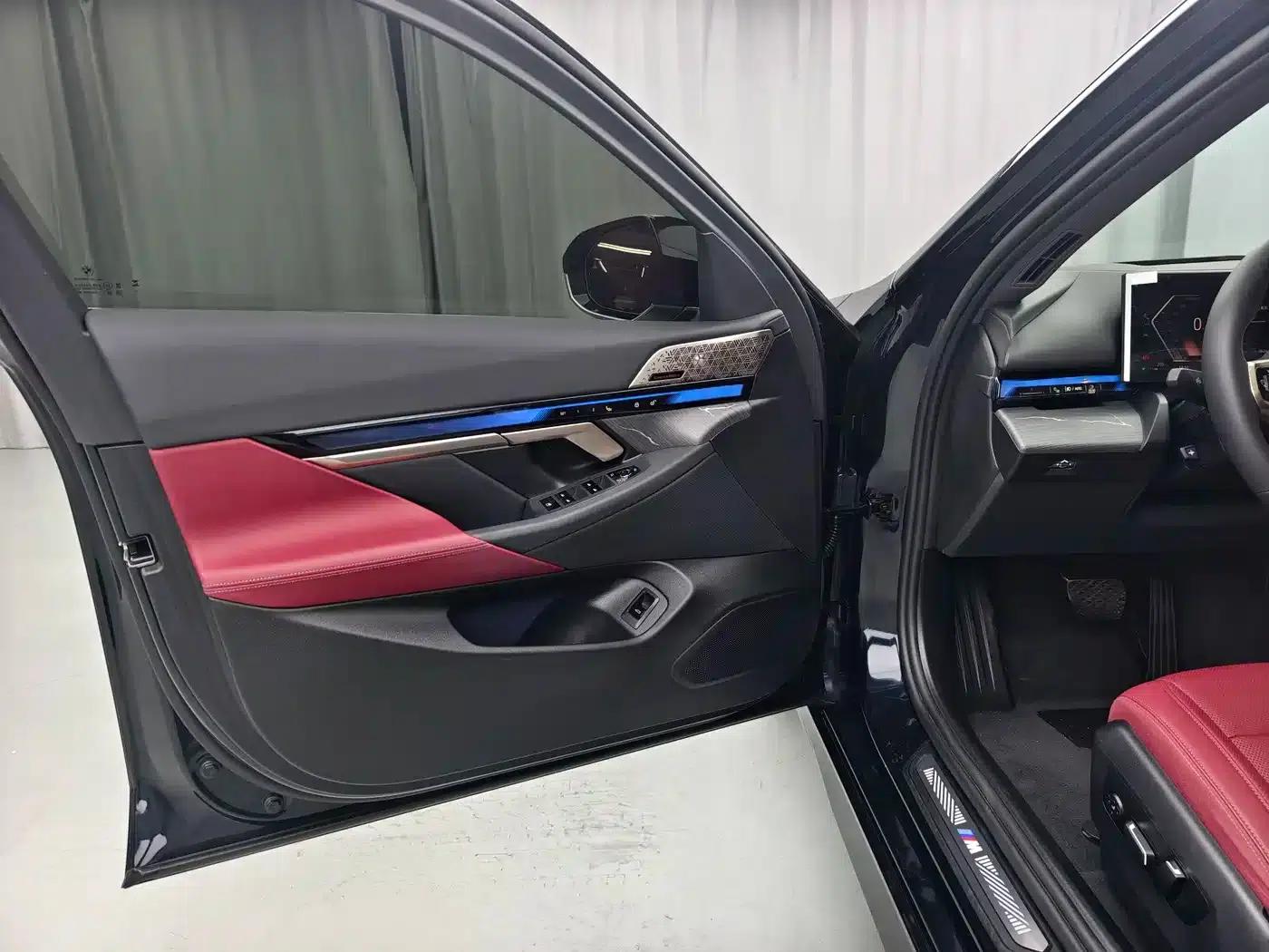 2024 BMW 5 Series 530Li Luxury M Sport Package — миниатюра 7