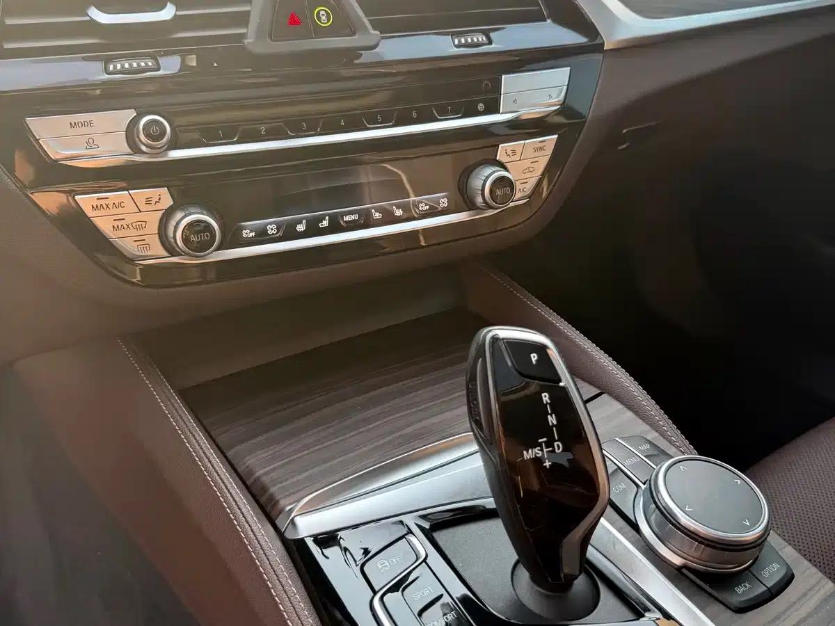BMW 5 Series 2021 530Li Luxury Package — миниатюра 12