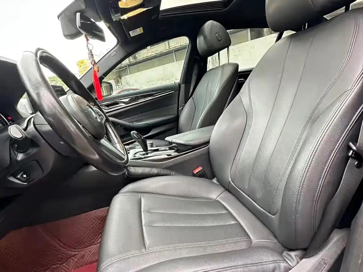 2018 BMW 5 Series 525Li M Sport Package — миниатюра 6