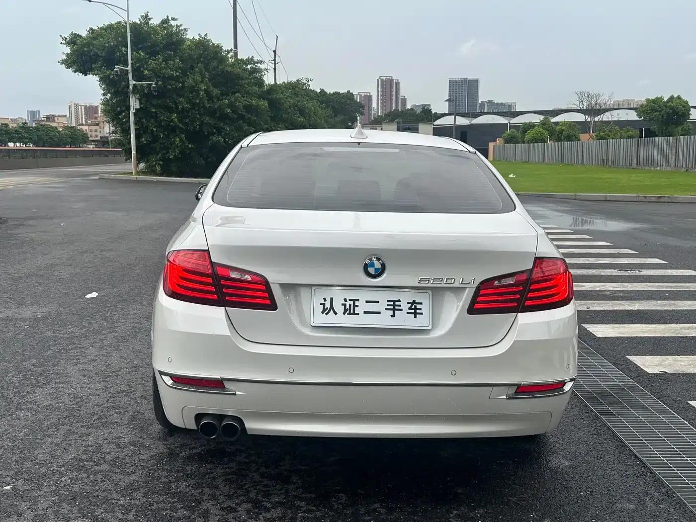 BMW 5 Series 2017 520Li Elegant Edition — миниатюра 6