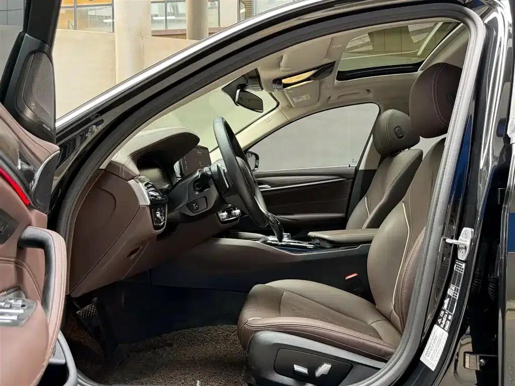 2022 BMW 5 Series Facelift 530Li xDrive Luxury Package — миниатюра 9